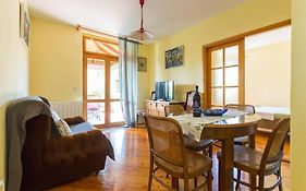 Sleep & Fly Cottage